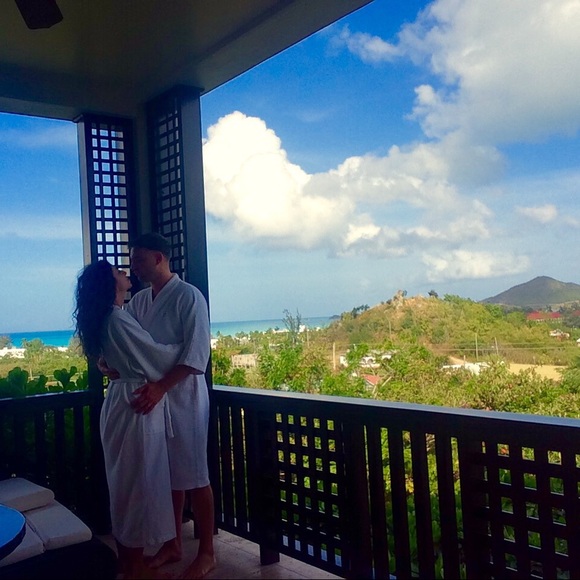 Meet your Posher, Kayla - Picture 5 of 6